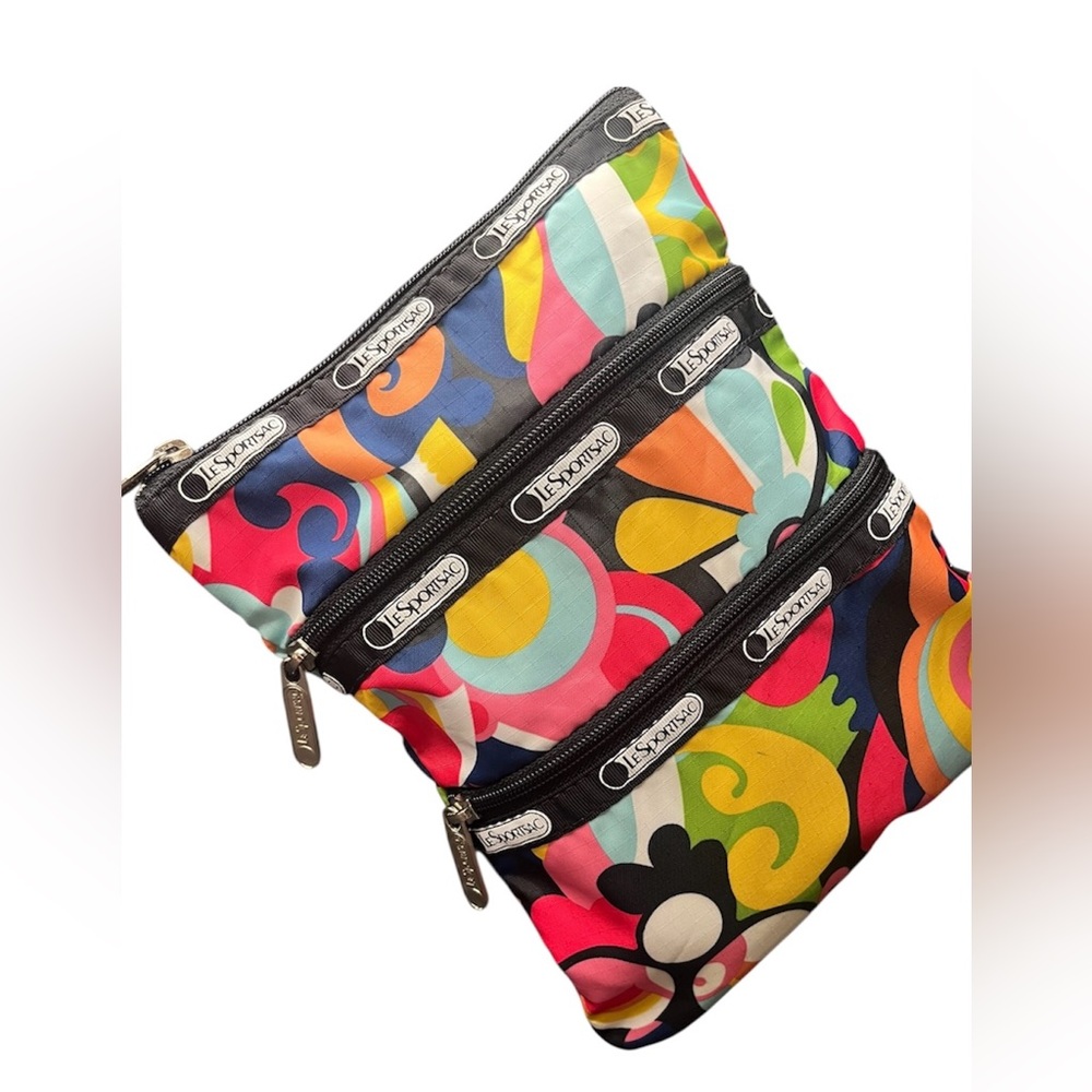 LeSportsac tri- zipper retro inspired adjustable crossbody🔥